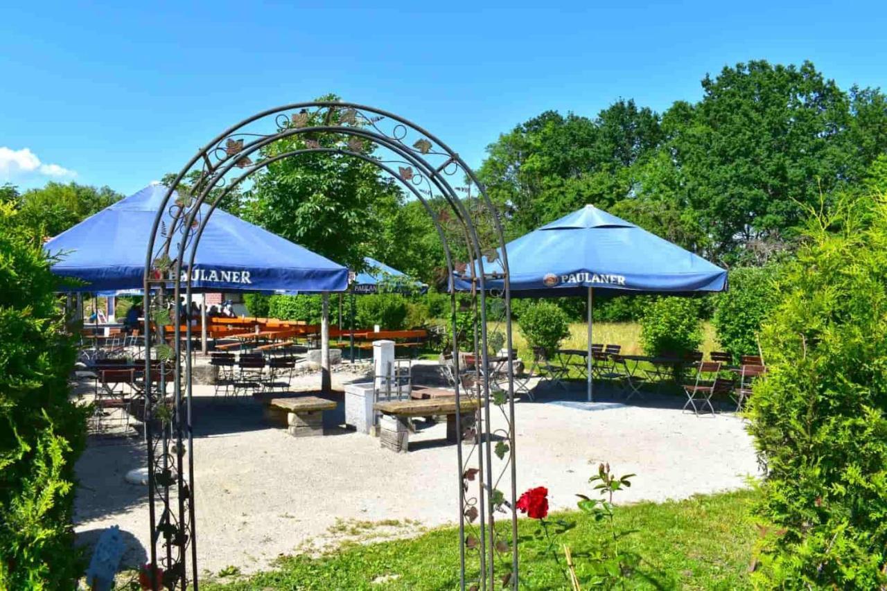 Hotel Und Restaurant Nehrener Hof Esterno foto