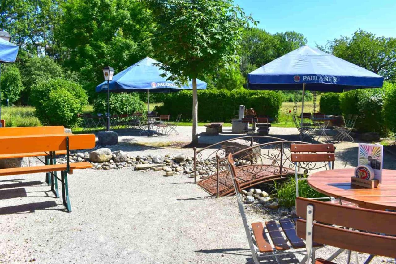 Hotel Und Restaurant Nehrener Hof Esterno foto
