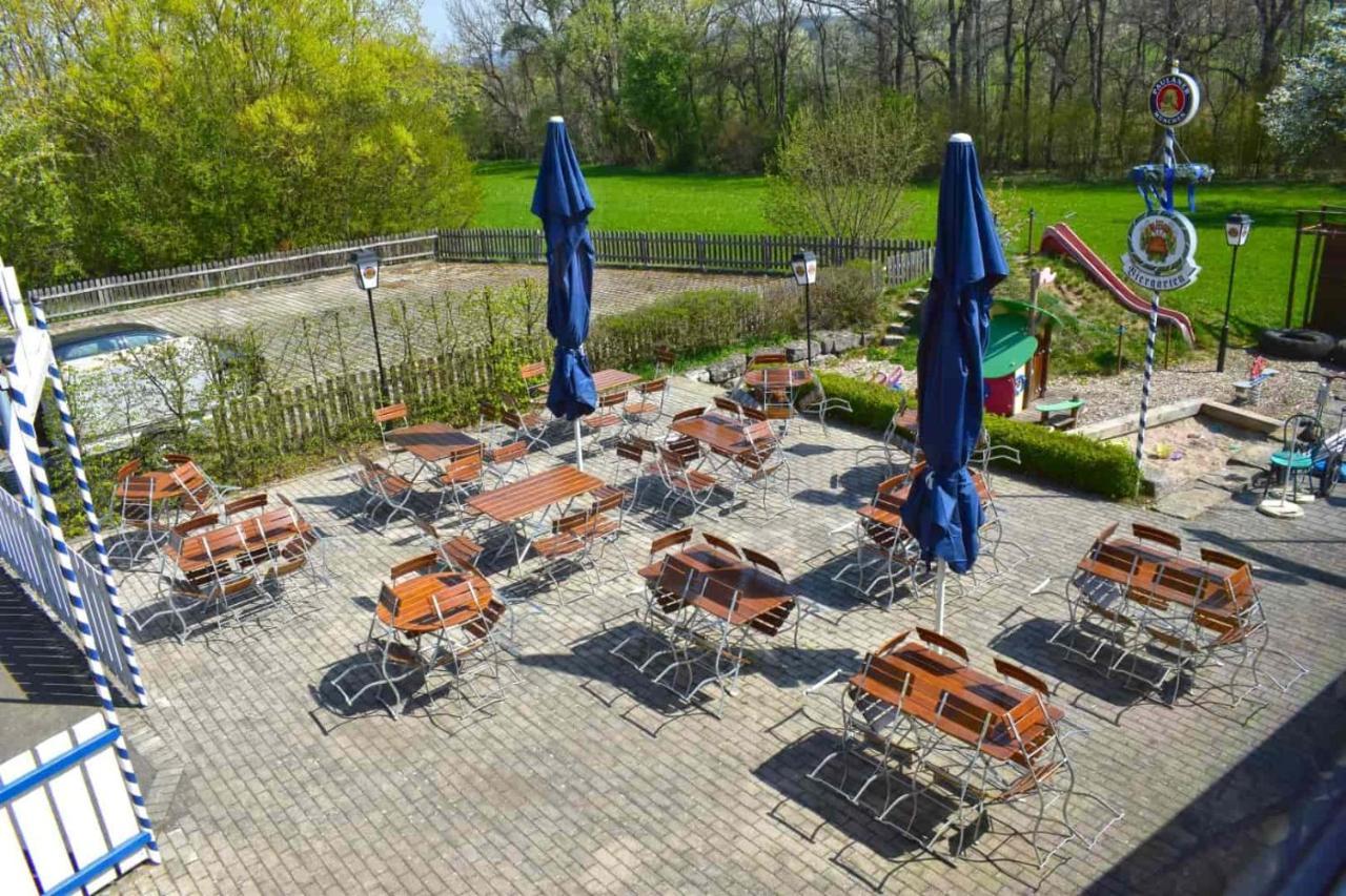 Hotel Und Restaurant Nehrener Hof Esterno foto