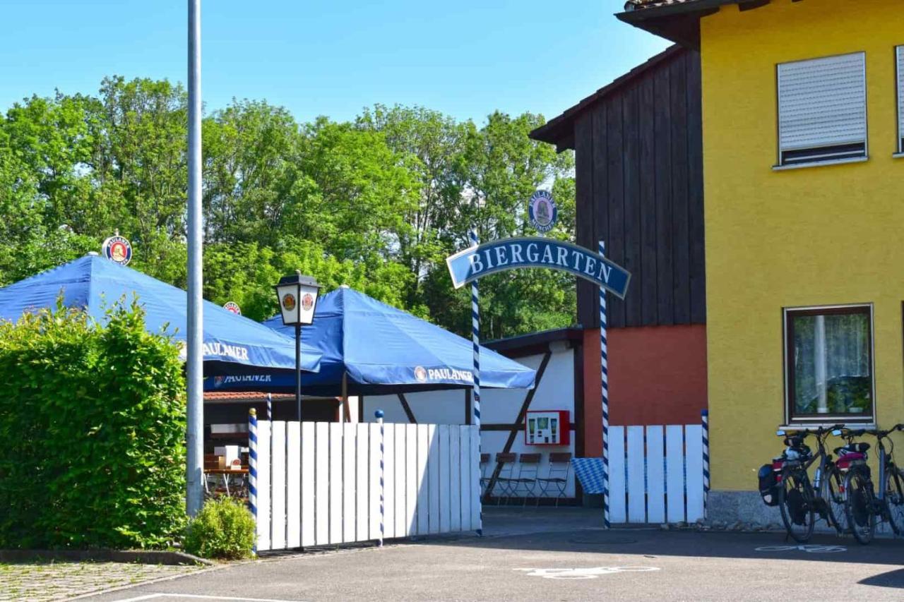 Hotel Und Restaurant Nehrener Hof Esterno foto