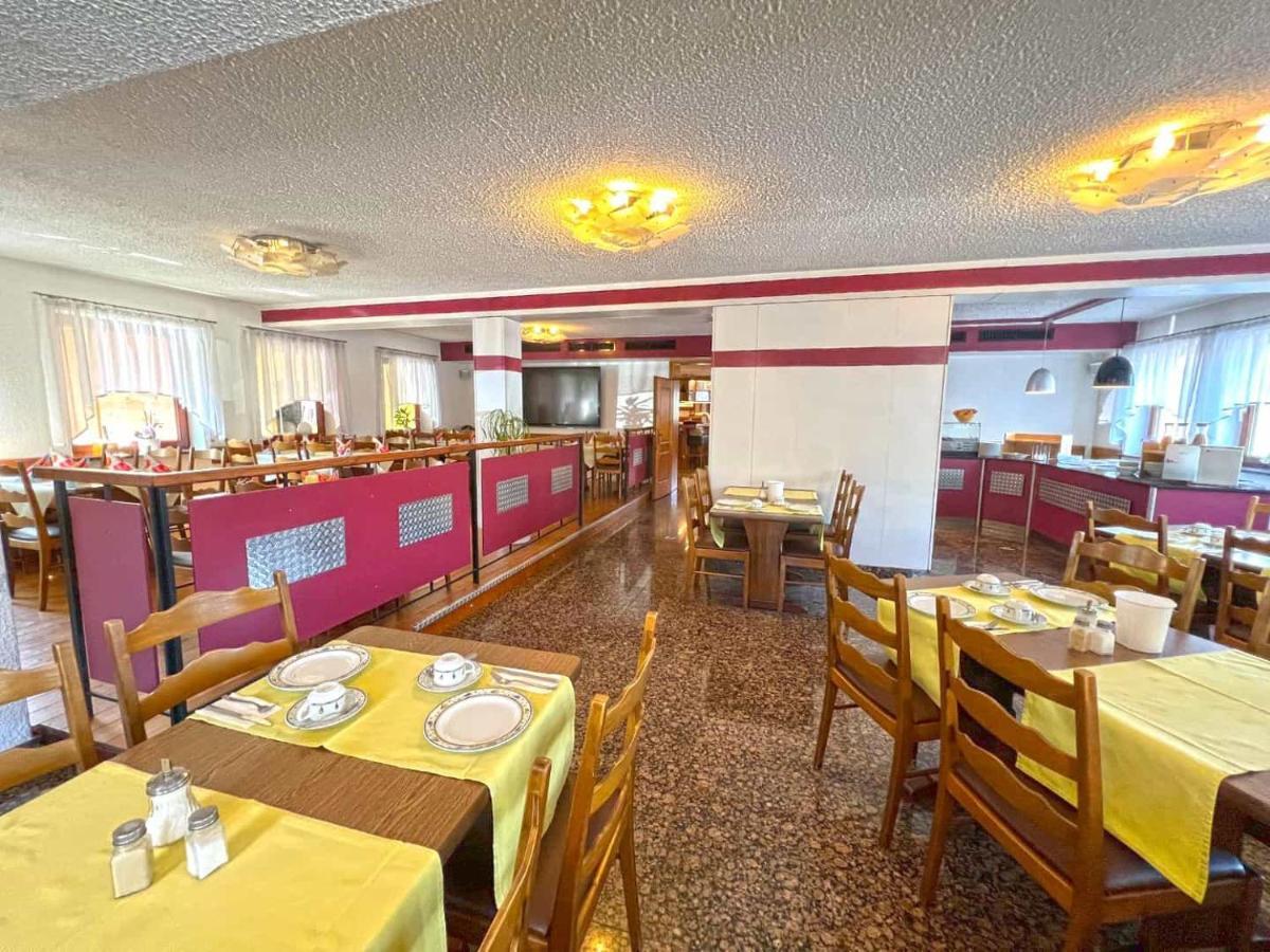 Hotel Und Restaurant Nehrener Hof Esterno foto