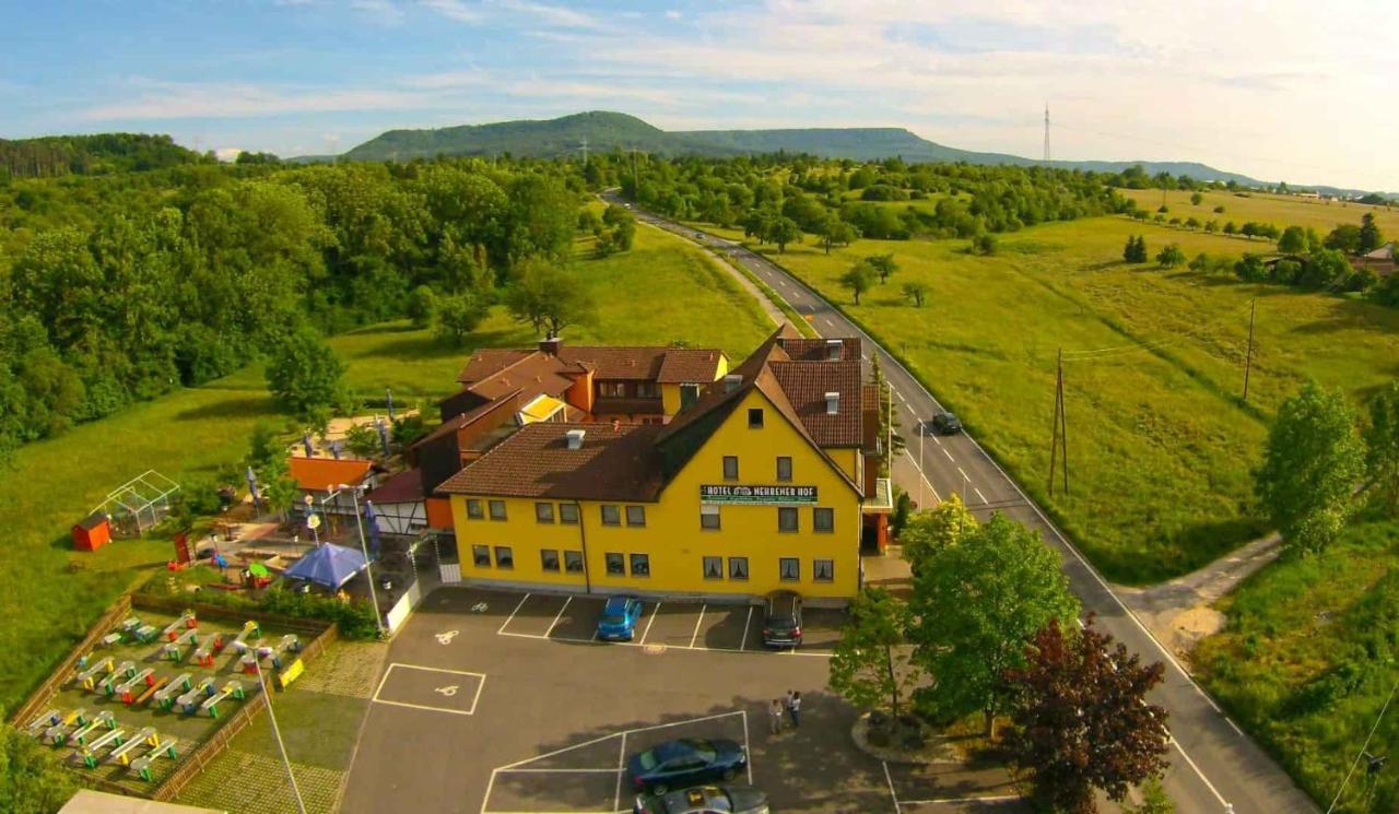 Hotel Und Restaurant Nehrener Hof Esterno foto